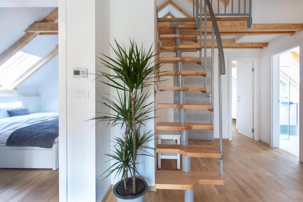 Bright & Spacious Loft In The Heart Of Old Town Liubliana Exterior foto